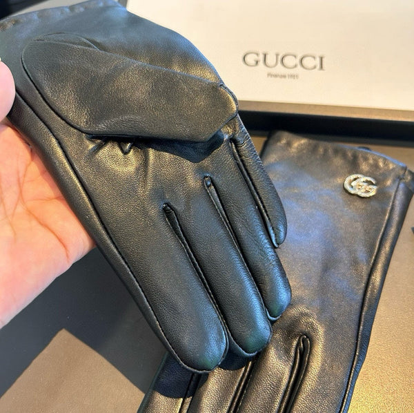 TOUCHSCREEN GLOVES IN BLACK LAMBSKIN AND SHEARLING LINING 463863