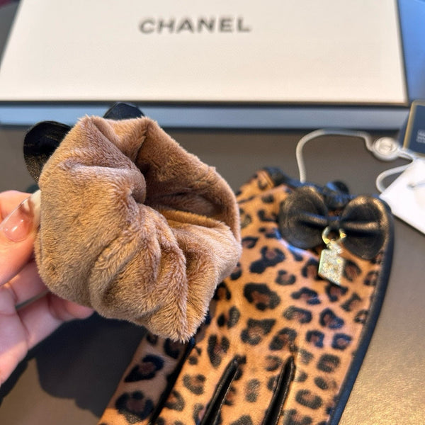 GLOVES IN PERU BROWN MONOGRAM LAMBSKIN 465005