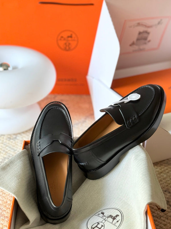 HM Hour Loafer Black Cowhide 531377