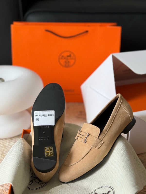 HM Paris Loafers Beige Suede 581245