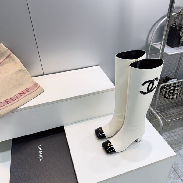 CC 26s Cap-Toe Knee-High Boots 4.5cm White Stretch Lambskin 966844