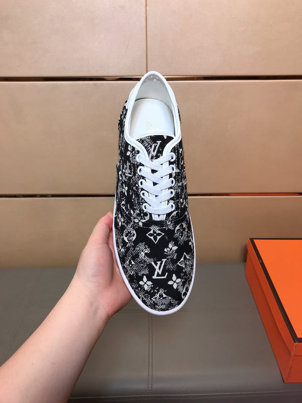 LV TRAINER BLACK MIX WHITE MONOGRAM JACQUARD
