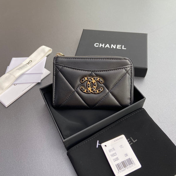 CC 19 Zipper Card Holder Black Sheepskin GHW 234760
