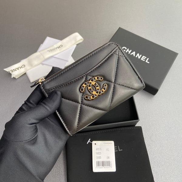 CC 19 Zipper Card Holder Black Sheepskin GHW 234760