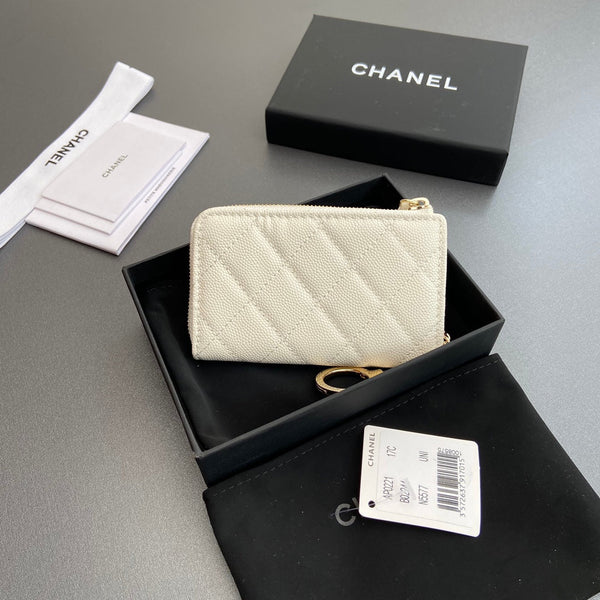 CC Hook & Chain Zipper Card Holder White Caviar GHW 234729