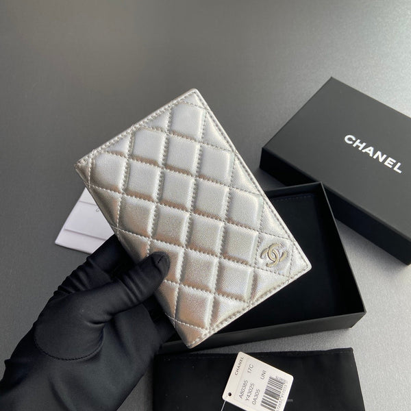 CC Passport Holder Sliver Sheepskin 234709