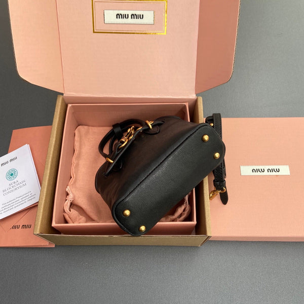 Miu 12.5 Aventure Nappa Leather Bag Black 240397