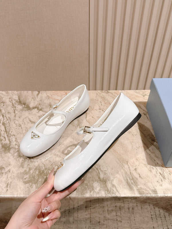 PRA 25s Ballet Flats with Small Buckle White Cowhide 449711