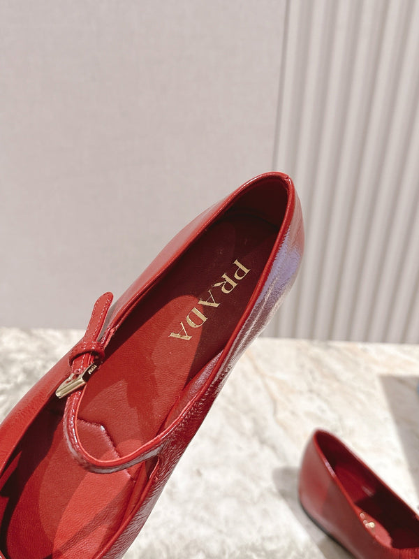 PRA 25s Ballet Flats with Small Buckle Red Shiny Cowhide 449712