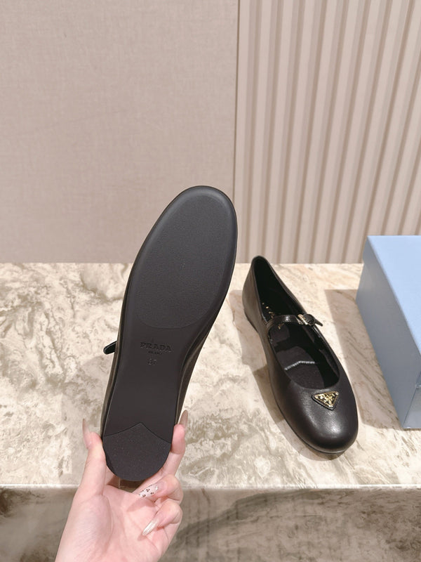 PRA 25s Ballet Flats with Small Buckle Black Cowhide 449714