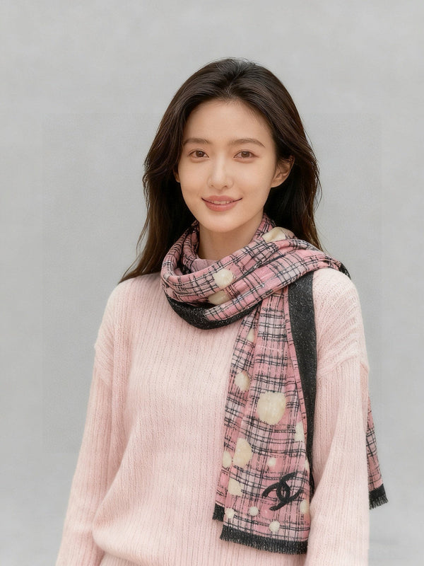 CC 25 Écharpe Camélia 110cm Cachemire Noir Rose 293163