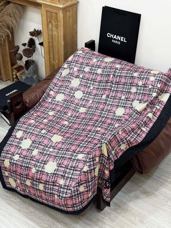 CC 25 Écharpe Camélia 110cm Cachemire Noir Rose 293163