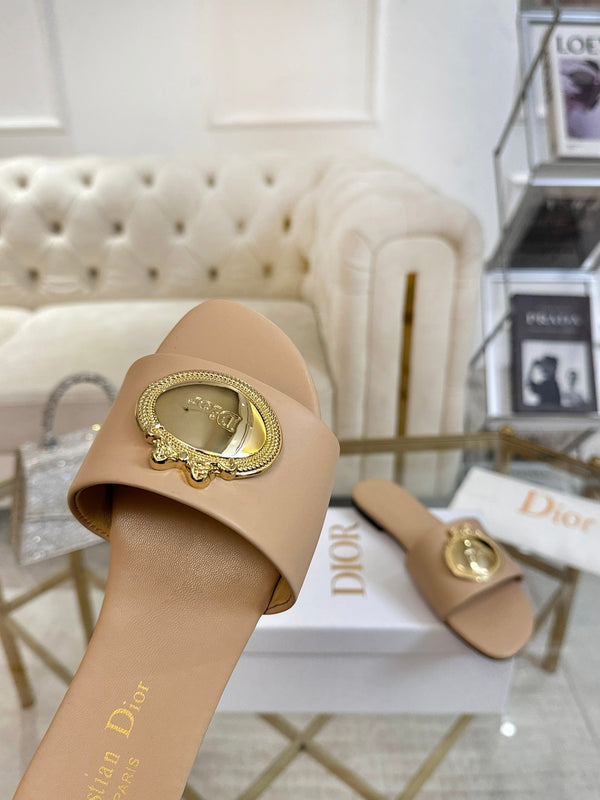 CD 26s Sandals Beige Leather 667115