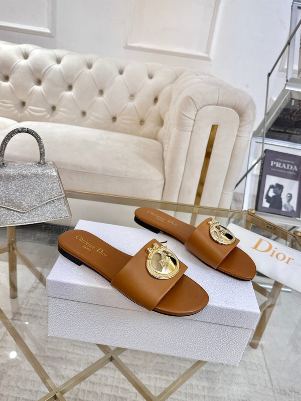 CD 26s Sandals Brown Leather 667112