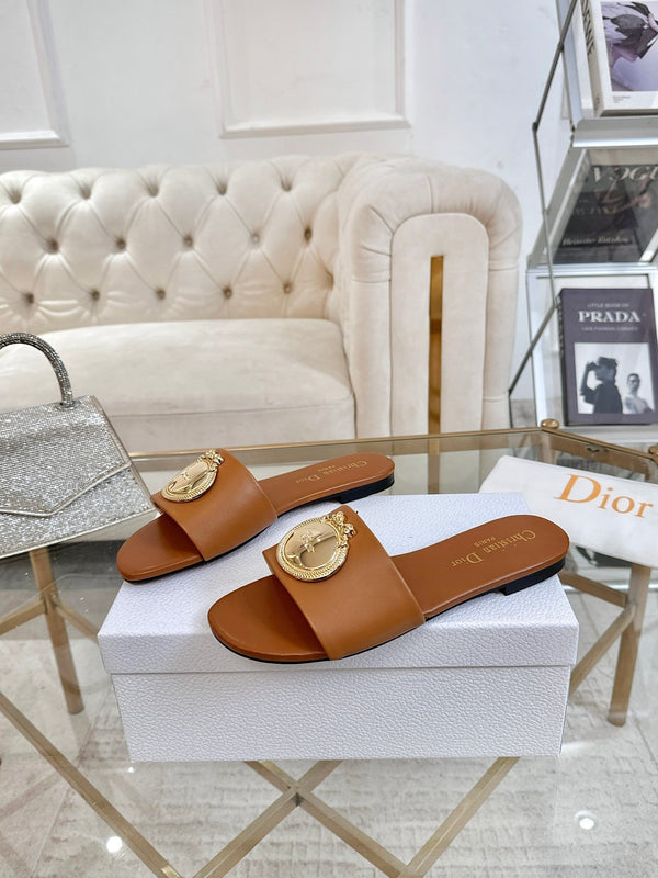 CD 26s Sandals Brown Leather 667112