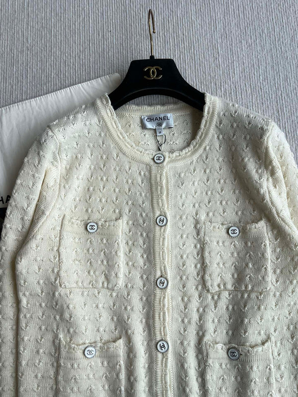 Chanel 25P Cardigan Beige Cashmere 220196