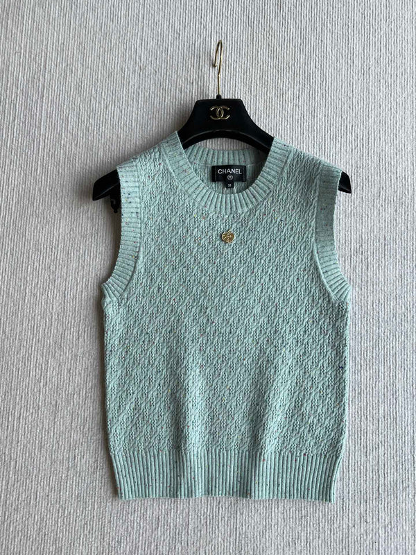 CC 25A Round Neck Sleeveless Vest In Turquoise Wool 269548