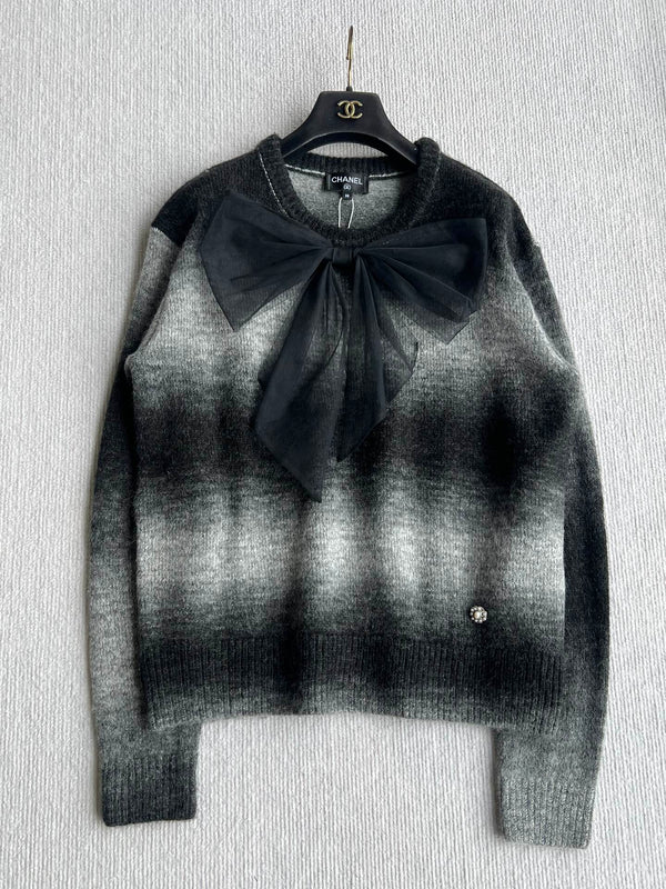 Chanel 25 Pull Ras du Cou Nœud Noir Gris Cachemire 316413
