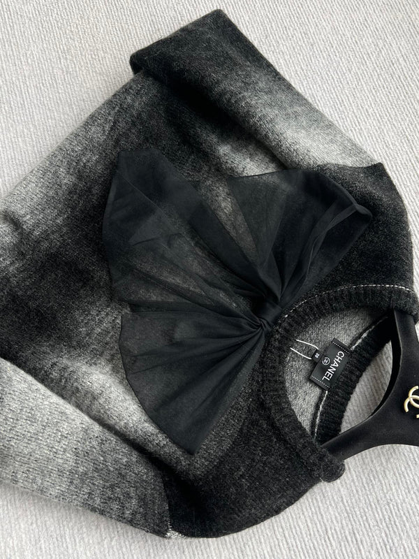 Chanel 25 Pull Ras du Cou Nœud Noir Gris Cachemire 316413