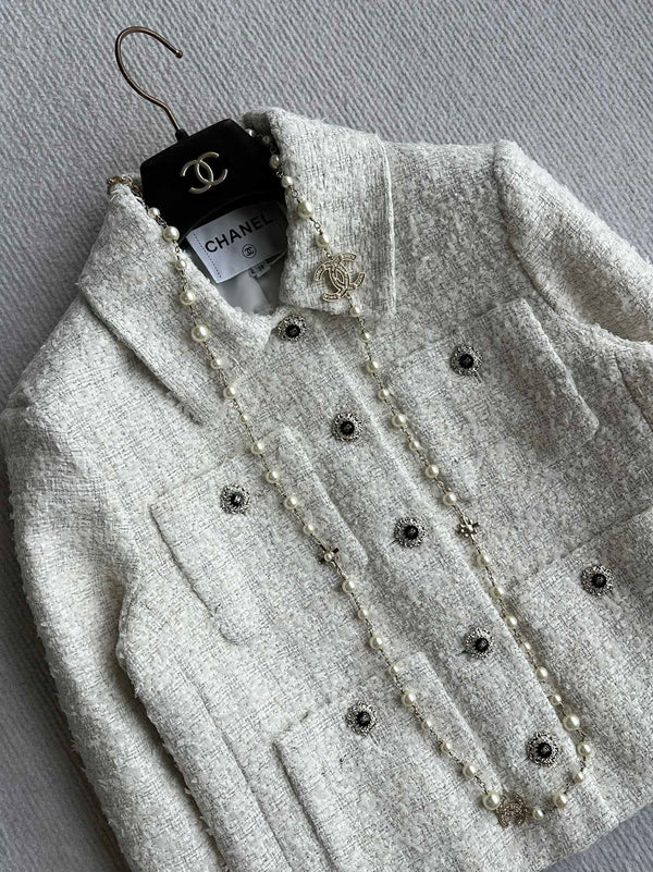 Veste en tissu tweed tissé blanc Chanel 2025 318544