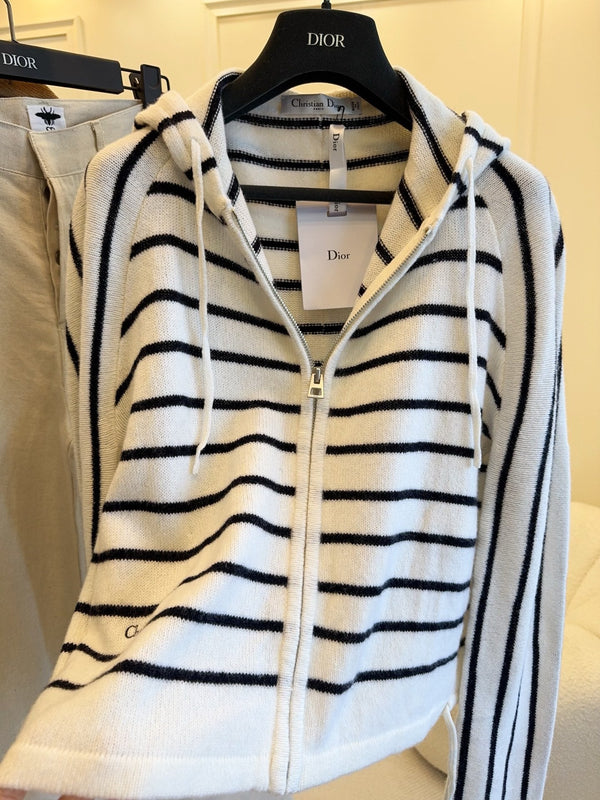 CD 25 Hooded Cardigan White Black Wool
