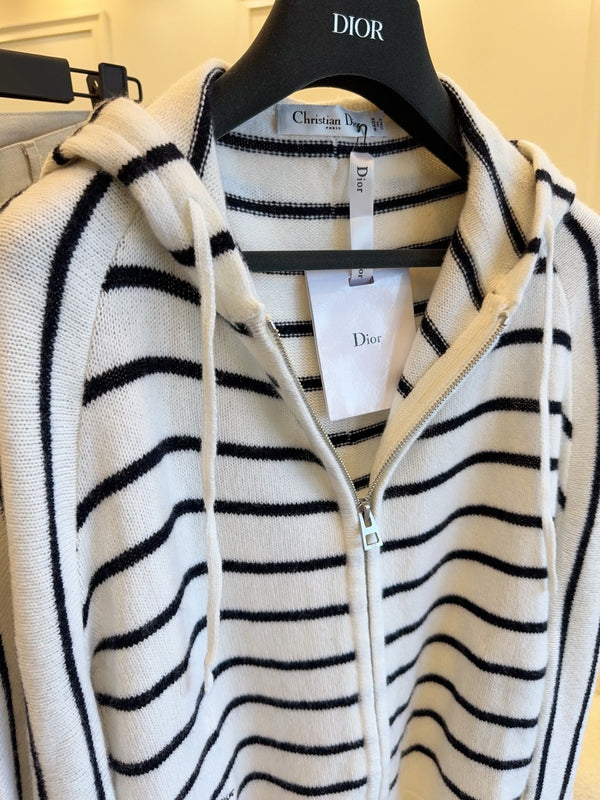 CD 25 Hooded Cardigan White Black Wool