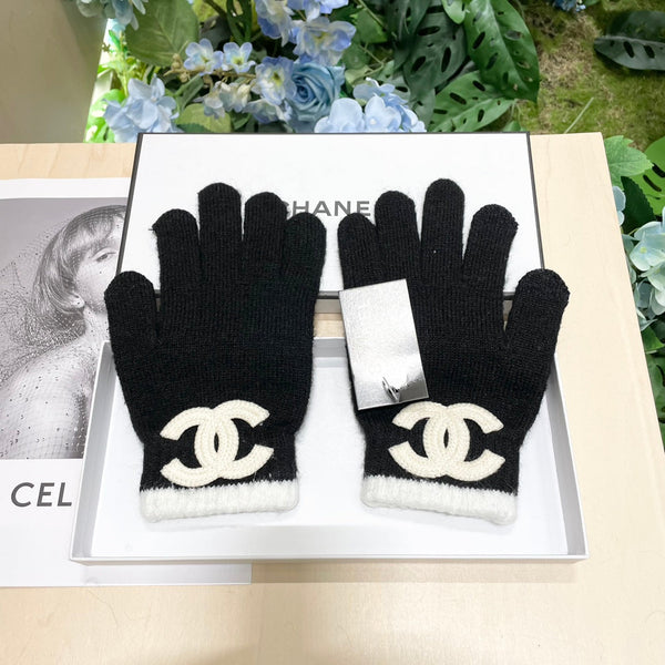 GLOVES IN BLACK WOOL MIX WHITE LOGO 425403