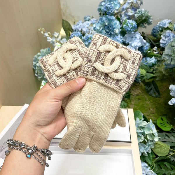 GLOVES IN BISQUE BEIGE WOOL KNIT 462429