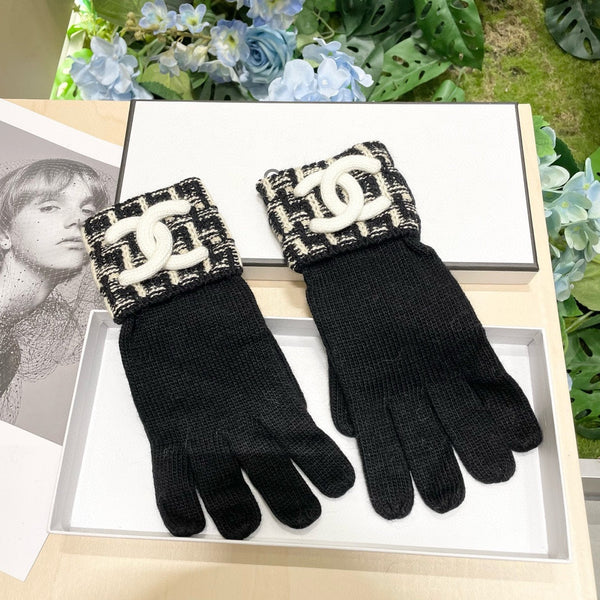 GLOVES IN BLACK MIX WHITE WOOL KNIT 462431