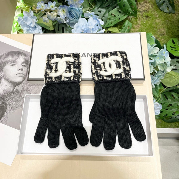 GLOVES IN BLACK MIX WHITE WOOL KNIT 462431