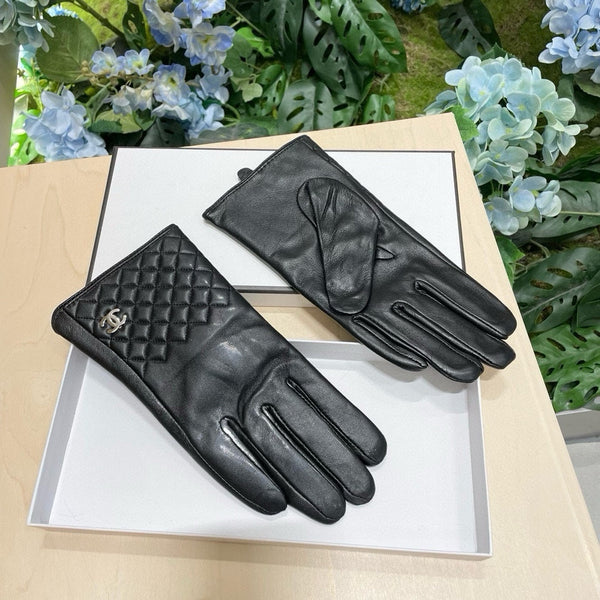 GLOVES IN BLACK LAMBSKIN 463825