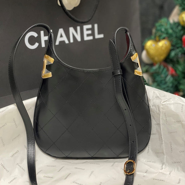 CC 2026 Hobo Bag 23CM Lambskin Leather