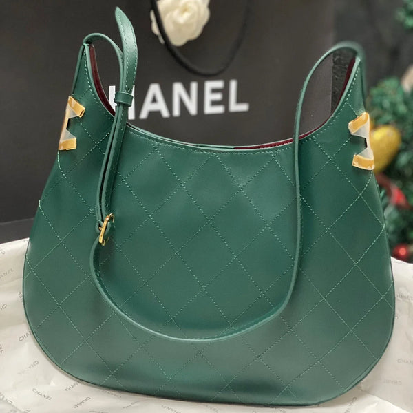 CC 2026 Hobo Bag 28CM Lambskin Leather