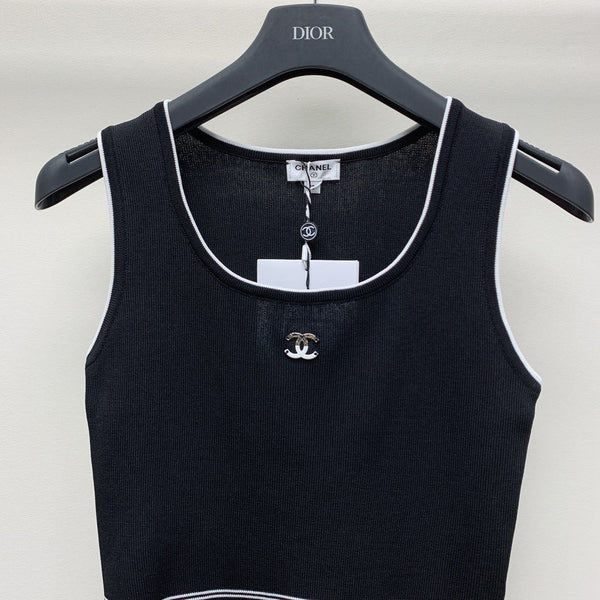 Gilet con logo ricamato in maglia a scollo tondo CC 25 nero 277577