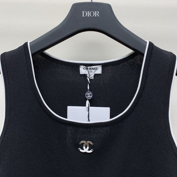 Gilet con logo ricamato in maglia a scollo tondo CC 25 nero 277577