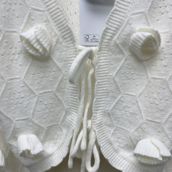 CC 25 Knitted Three-Dimensional Flower Tie Cardigan in White  277591