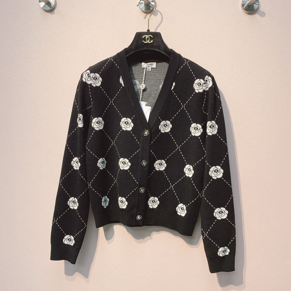 CC 25 Cardigan Nero Con Fiori Lana 293386