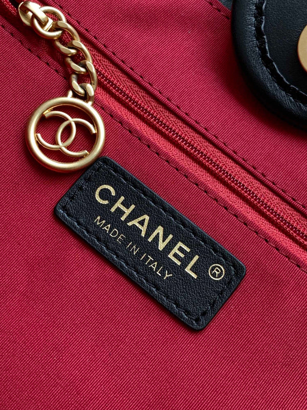 BORSA CC MEDIA DEAUVILLE 33CM IN PELLE DI VITELLO NERA GHW