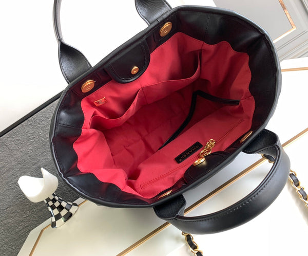 BORSA CC MEDIA DEAUVILLE 33CM IN PELLE DI VITELLO NERA GHW