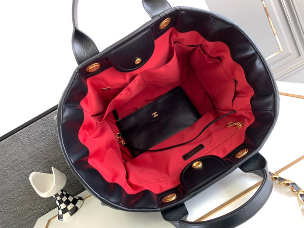 BORSA CC MEDIA DEAUVILLE 33CM IN PELLE DI VITELLO NERA GHW