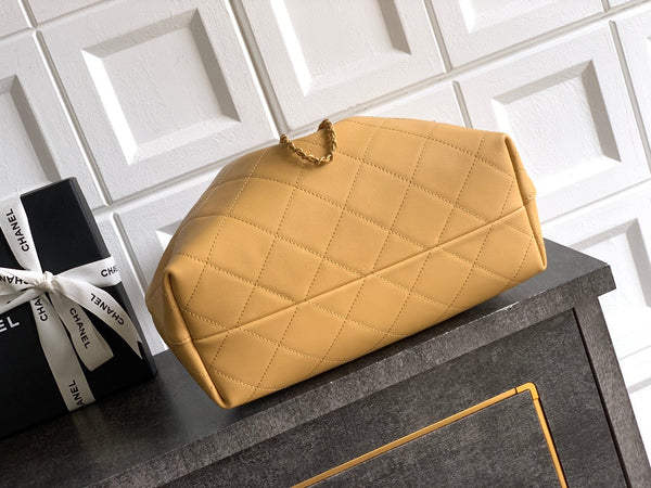 Chanel 26C Hobo Bag Beige Cowhide GHW 272334