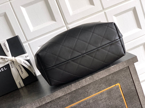 Chanel 26C Hobo Bag Black Cowhide GHW