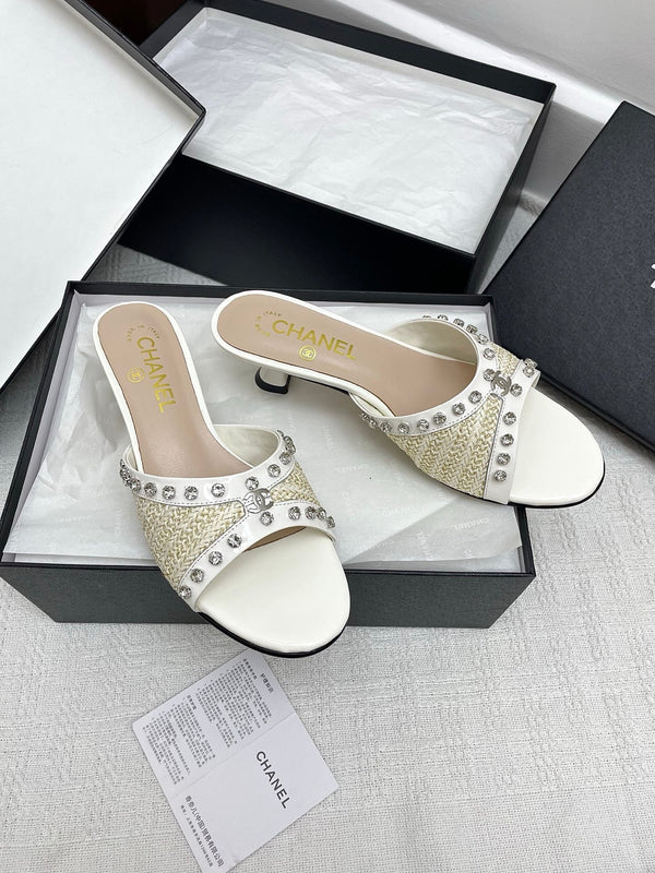 CC 25SS Slippers 5cm Light Yellow Raffia White Patent Calfskin 338301