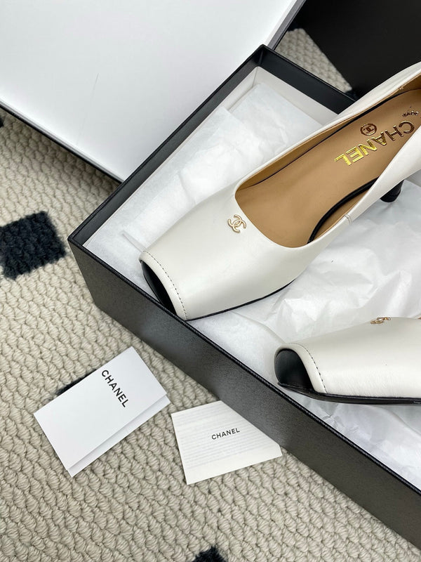 CC Square-Toe Pumps 65mm White Sheepskin 427016
