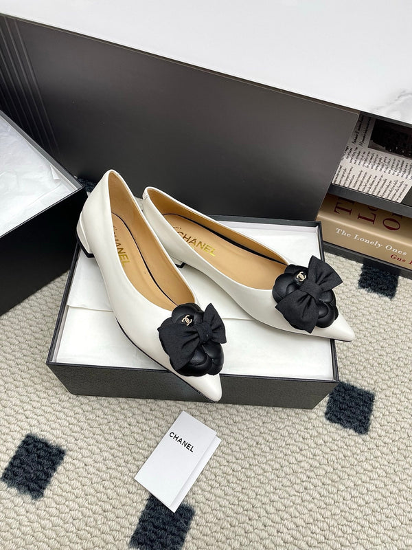 CC Logo Bow with Camellia Ballerina Flats Black White Cowhide Sheepskin 427021