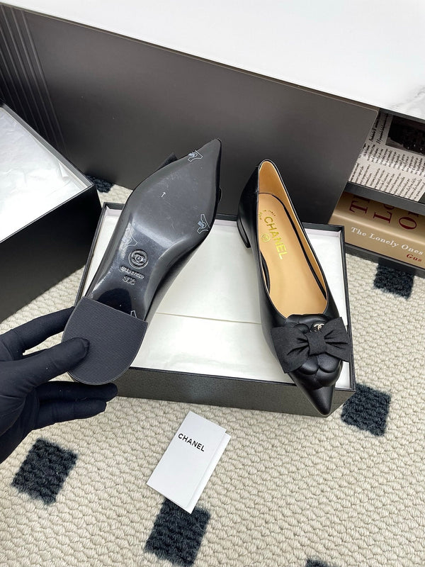 CC Logo Bow with Camellia Ballerina Flats 15mm Black Cowhide Sheepskin 427022