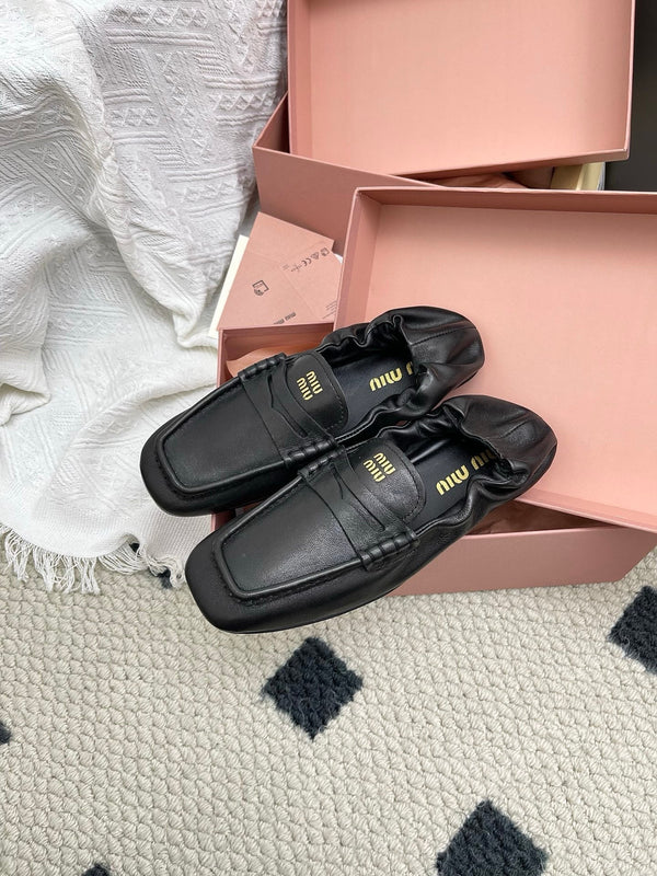 Miu Ruches Black Leather 611334