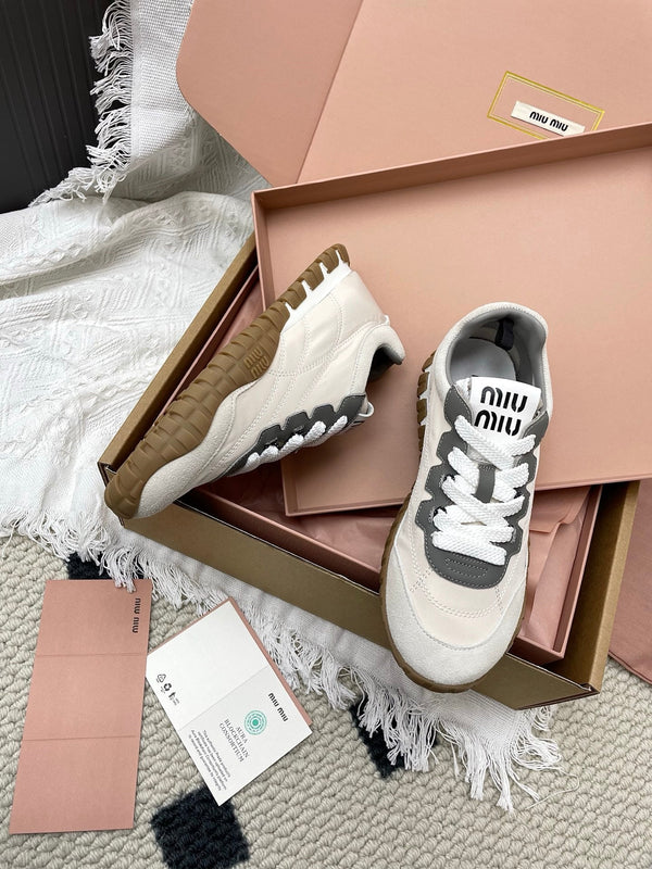 Miu Tyre Sneaker Ivory Taupe Suede 611343