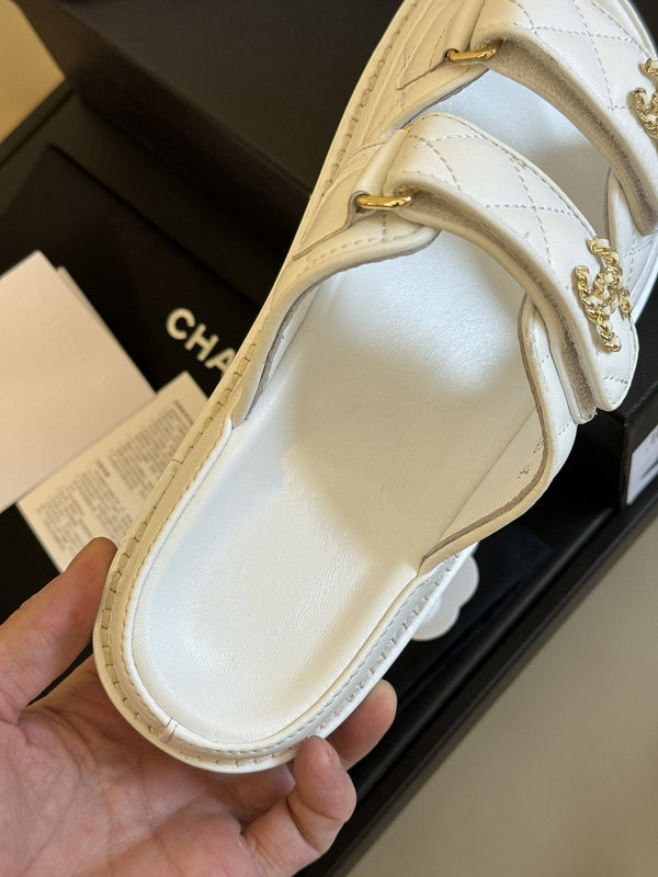 dad sandal white quilted lambskin