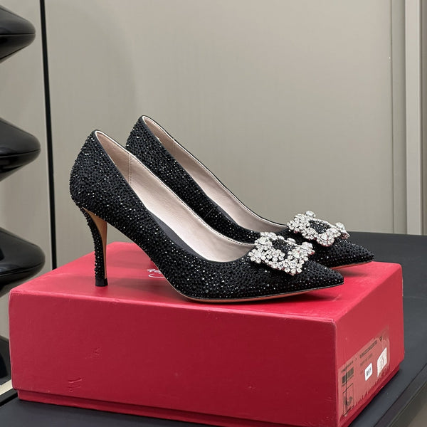 Décolleté con fibbia in strass a forma di fiore 85 in pelle nera con cristalli